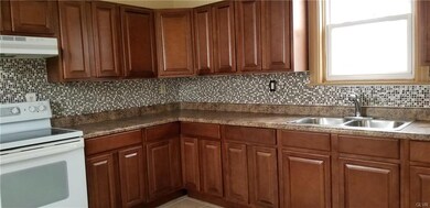 601 W Franklin St, Slatington, PA 18080 - photo 5