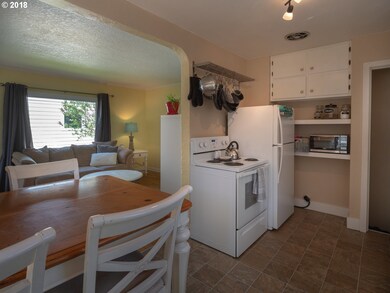 Kitchen/Nook