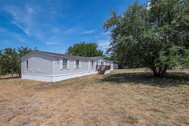 234 Blue Sky Ln, Springtown, TX 76082 - photo 2