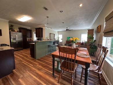 6 Kitchen