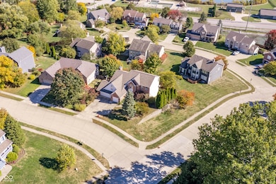 10747 Red Pine Dr, Fishers, IN 46037 - photo 2