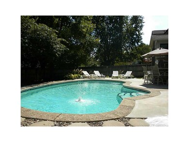 Swimming Pool/Hot Tub/Sauna.