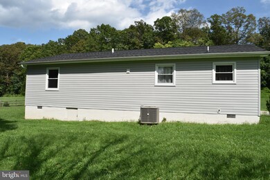 292 Thompson Hollow Rd, Bentonville, VA 22610 - photo 3