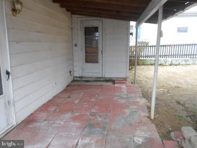 221 E Mifflin St, Orwigsburg, PA 17961 - photo 3