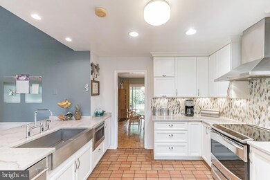 1200 Gatewood Dr, Alexandria, VA 22307 - photo 5