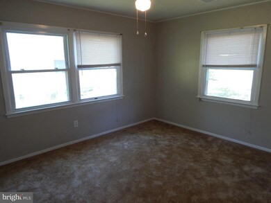 77 Baldwin Ln, Willingboro, NJ 08046 - photo 7