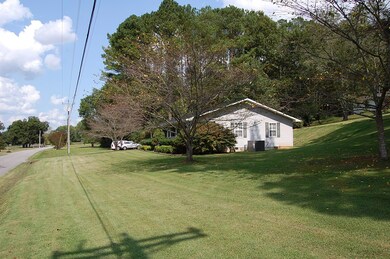 1339806 - 7310 E Valley Rd 006