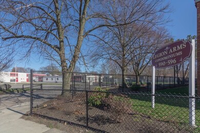 594 American Legion Hwy unit 2, Roslindale, MA 02131 - photo 7