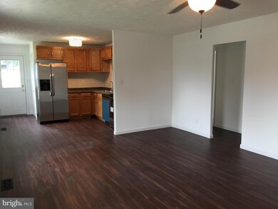 1171 Outer Cir, Hagerstown, MD 21742 - photo 4