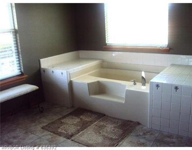 Master Bath/Spa.
