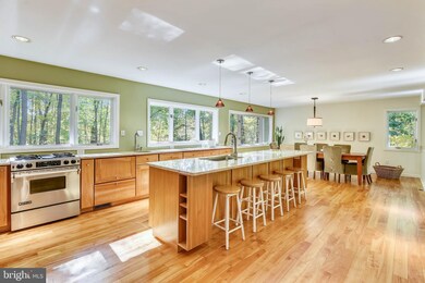 2450 Brussels Ct, Reston, VA 20191 - photo 4