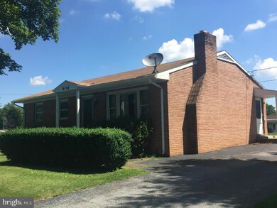 16756 Edward Doub Rd, Williamsport, MD 21795 - photo 3