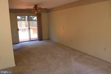 1612 Lefrak Ct, Herndon, VA 20170 - photo 6