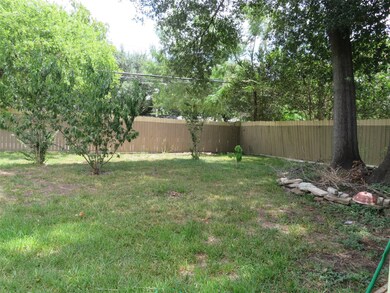 7006 Woodfern Dr, Houston, TX 77040 - photo 5