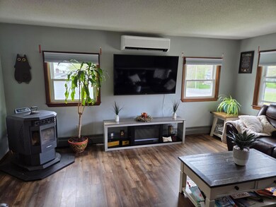 134 Minuteman Dr, Millinocket, ME 04462 - photo 5