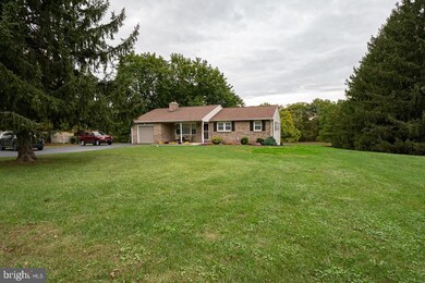 51 Winding Rd, Boyertown, PA 19512 - photo 2