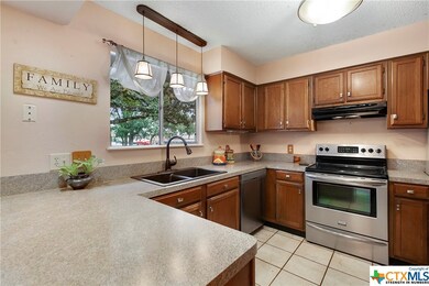 1402 Girard St, San Marcos, TX 78666 - photo 4