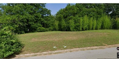 501 W Walker St, Denison, TX 75020 - photo 2