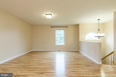 339 W Tevis St, Winchester, VA 22601 - photo 4