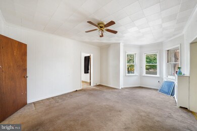 713 Beechwood Ave, Darby, PA 19023 - photo 5