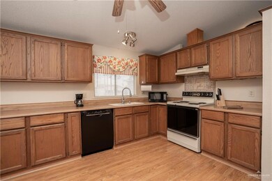 825 Santa Anna Dr, Alamo, TX 78516 - photo 7