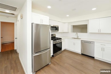 60 Poplar Ave, Hackensack, NJ 07601 - photo 2