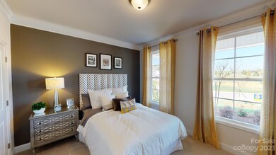 206 Fox Cove Rd, Hendersonville, NC 28792 - photo 3