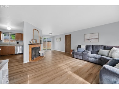 4591 Juliana Loop SE, Salem, OR 97317 - photo 6