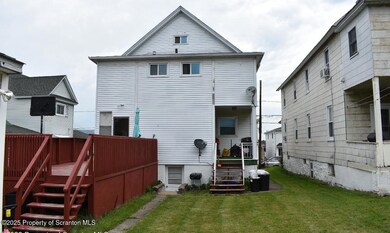1349 Dartmouth St, Scranton, PA 18504 - photo 3