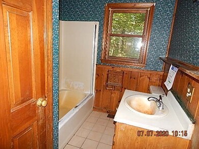 126 E Charlton Rd, Spencer, MA 01562 - photo 6