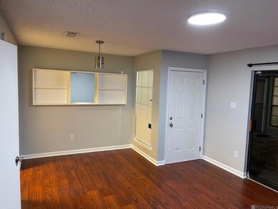 5124 Brightside View Dr unit 4, Baton Rouge, LA 70820 - photo 2