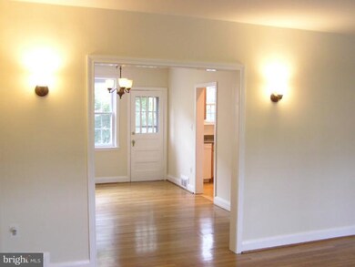 3009 Beverly Rd, Baltimore, MD 21214 - photo 5