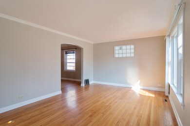 1540 Manchester Ave, Westchester, IL 60154 - photo 3