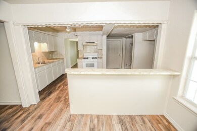 Bar area for entertaining or eating.