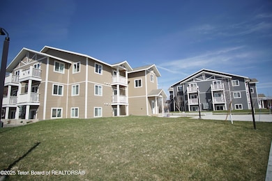 2 Buildings Exterior