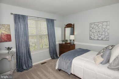 3907 Liz Cir, Doylestown, PA 18902 - photo 4