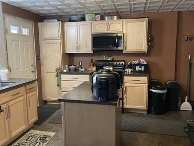 49 Engrem Ave unit 2, Rutland, VT 05701 - photo 2