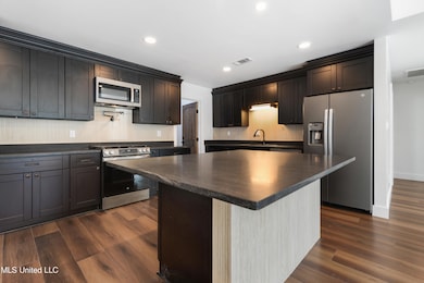 614 Clark Ave, Ocean Springs, MS 39564 - photo 7