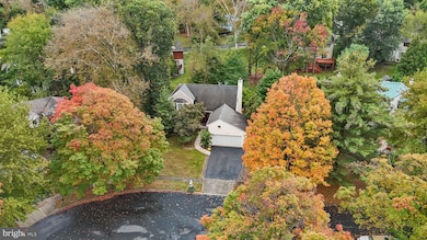 905 Pebble Ln, Southampton, PA 18966 - photo 2