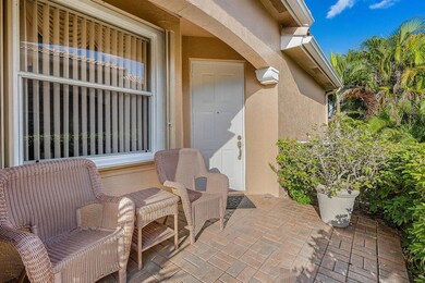 004-8581MangroveCay-WestPalmBeach-FL-sma