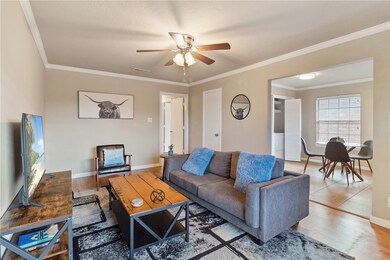 2100 Southwood Dr unit 17, College Station, TX 77840 - photo 2