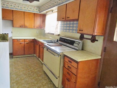 711 S Anna St, Stuttgart, AR 72160 - photo 7