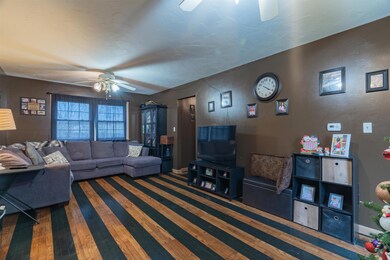 902 Poplar St, Tipton, IN 46072 - photo 6