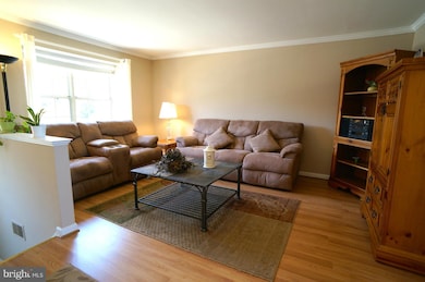 1969 Winslow Ct, Woodbridge, VA 22191 - photo 5