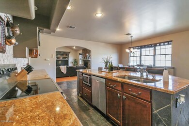 8230 N 16th St, Phoenix, AZ 85020 - photo 5