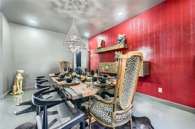 Dining area featuring baseboards, a notable chande