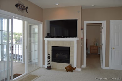 Gas fireplace for those chilly evenings