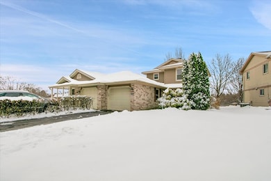 1537 Lighthouse Dr, Naperville, IL 60565 - photo 3