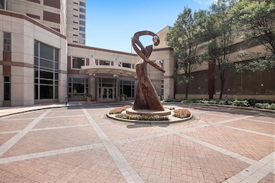 Plaza Circle Drive