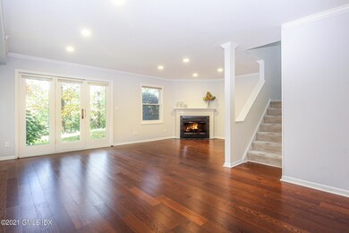 351 Pemberwick Rd unit 403, Greenwich, CT 06831 - photo 2